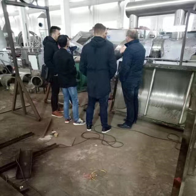 горизонтальное оборудование более сухого химиката жидкой кровати вибрации 450V фармацевтическое суша